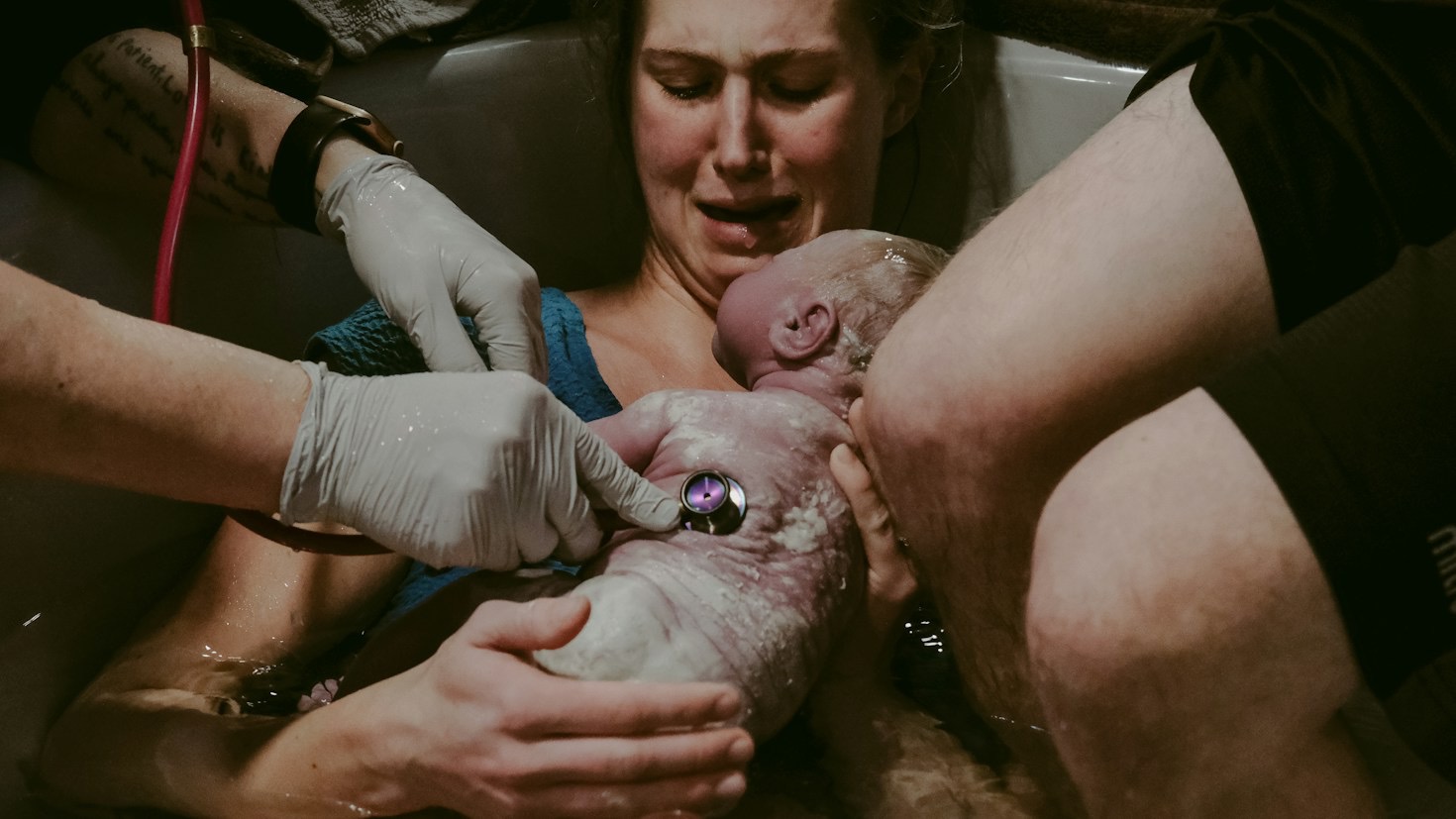 A Guide to Hydrotherapy and Water Birth Relief